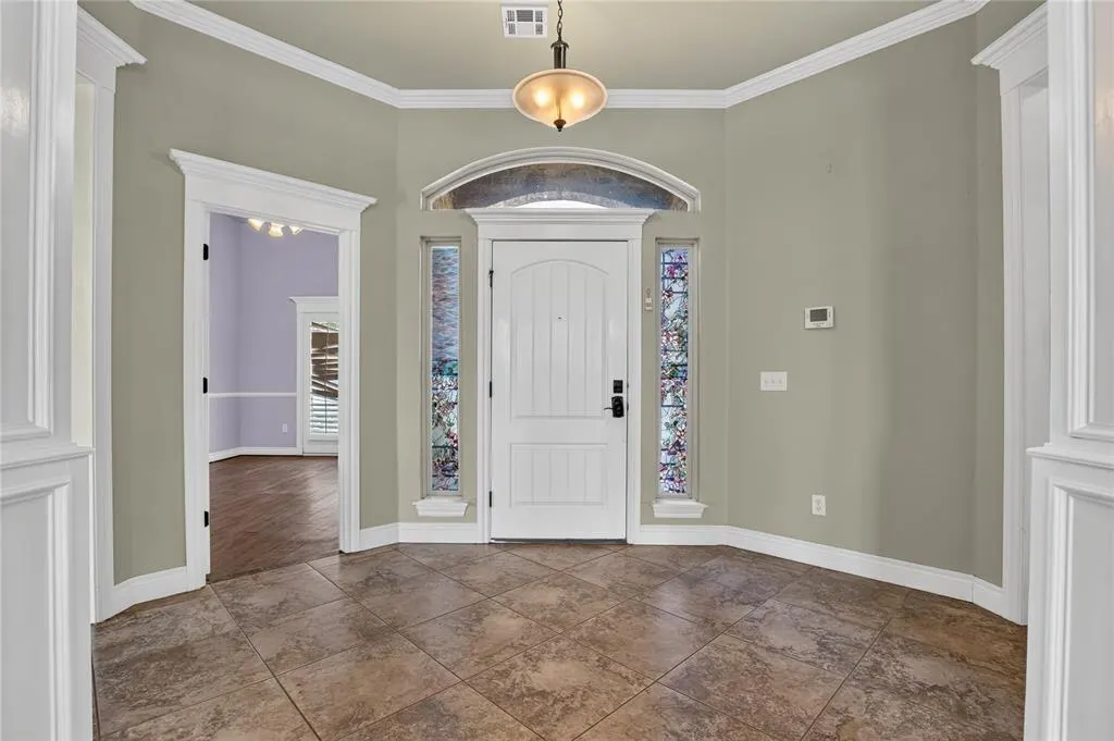 Photo 3 — 3204 Valley Brook, Norman, OK 73071