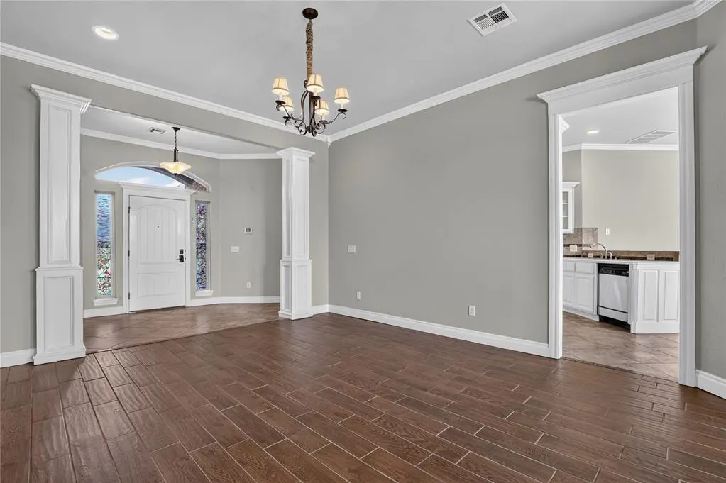 Photo 5 — 3204 Valley Brook, Norman, OK 73071