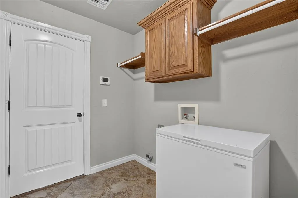Photo 14 — 3204 Valley Brook, Norman, OK 73071