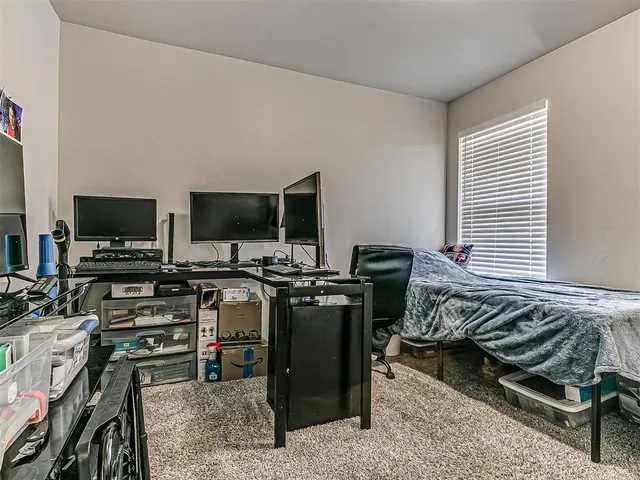 Photo 6 — 1212 La Vista Lane, Kingfisher, OK 73750