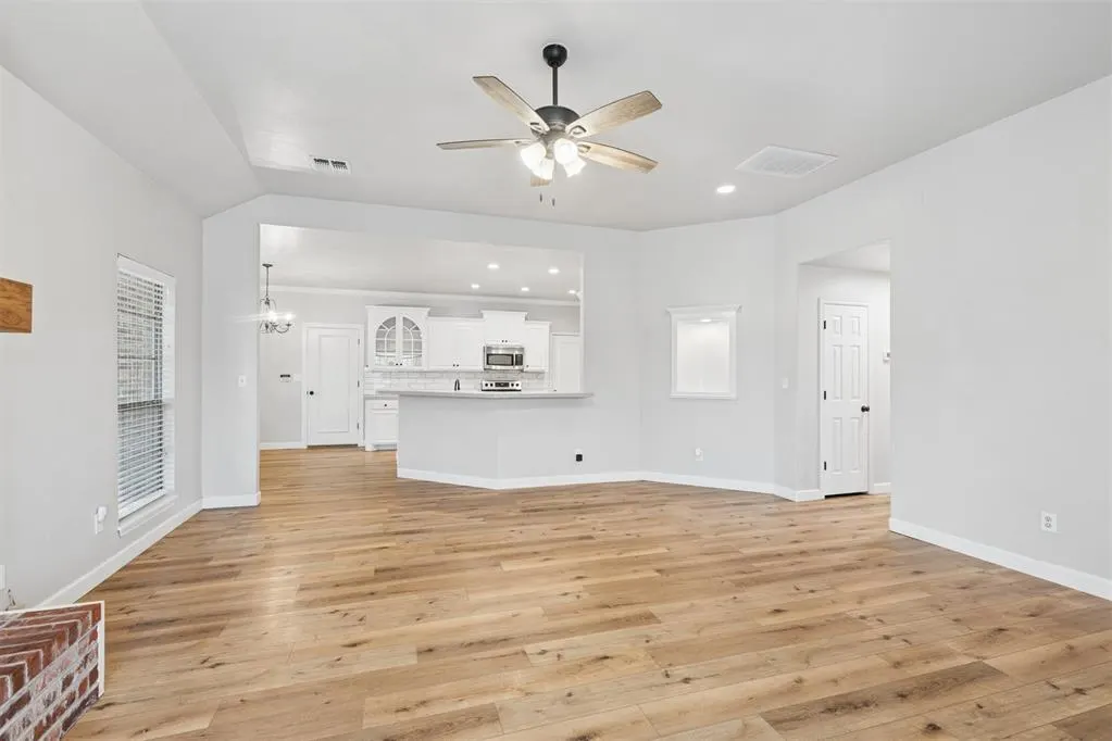 Photo 3 — 1771 Olde School Point, Edmond, OK 73012