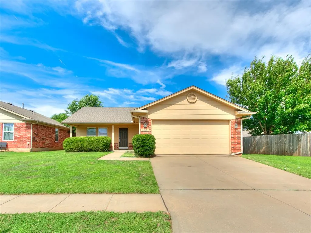 Front exterior — 2601 Fennel Road, Oklahoma City, OK 73128