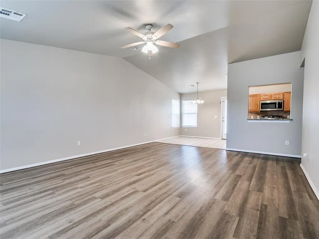 Photo 10 — 2601 Fennel Road, Oklahoma City, OK 73128