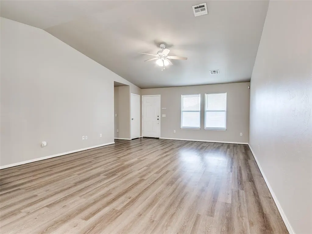 Photo 13 — 2601 Fennel Road, Oklahoma City, OK 73128