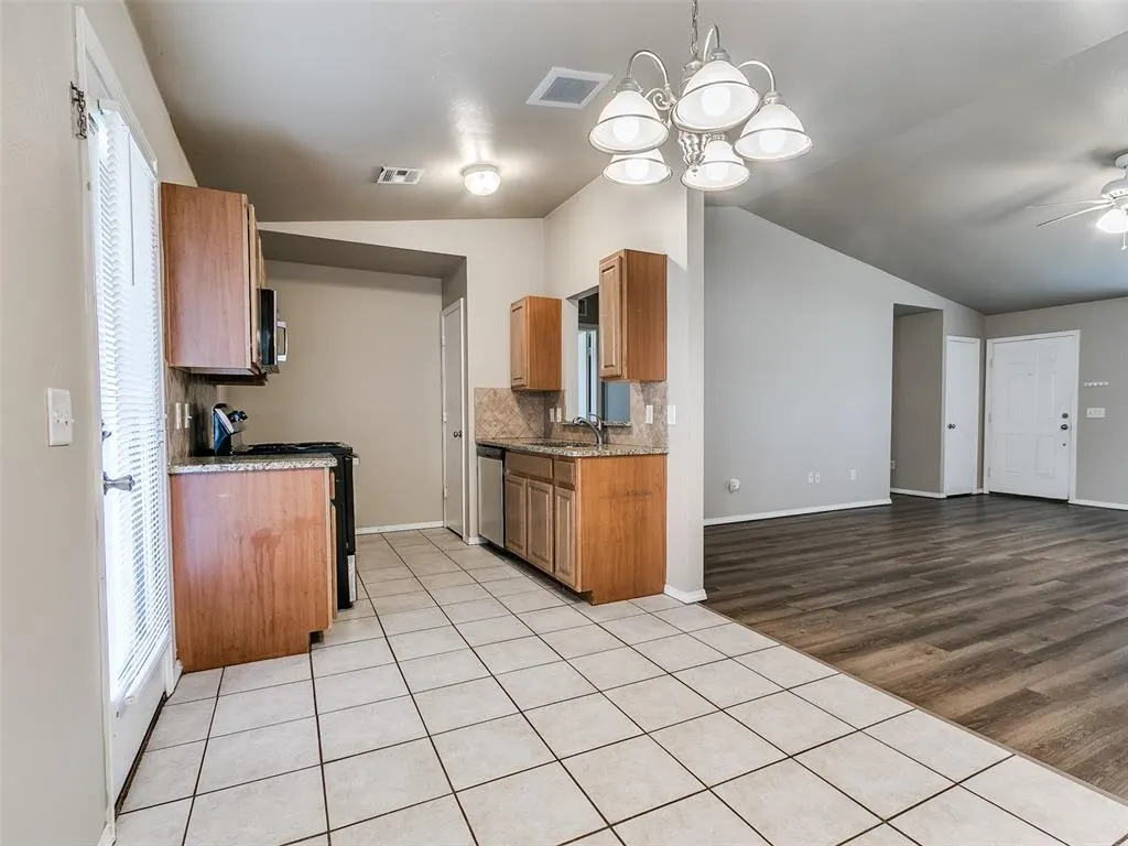 Photo 15 — 2601 Fennel Road, Oklahoma City, OK 73128