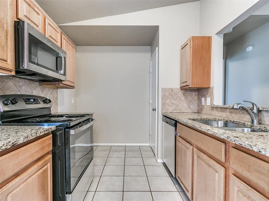 Photo 16 — 2601 Fennel Road, Oklahoma City, OK 73128