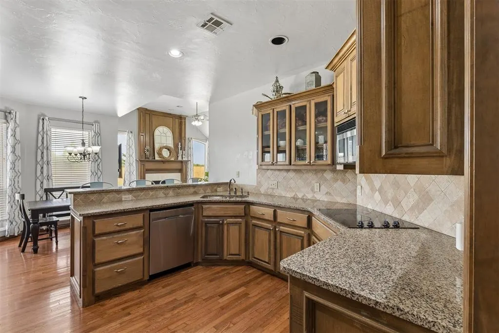 Photo 21 — 44 NW Cypress Street, Piedmont, OK 73078