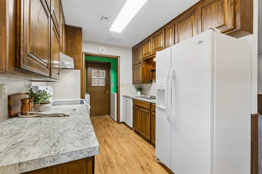 Photo 12 — 124 Ruskin Place, Chickasha, OK 73018
