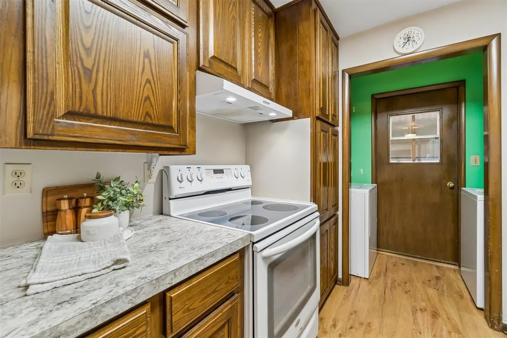 Photo 13 — 124 Ruskin Place, Chickasha, OK 73018