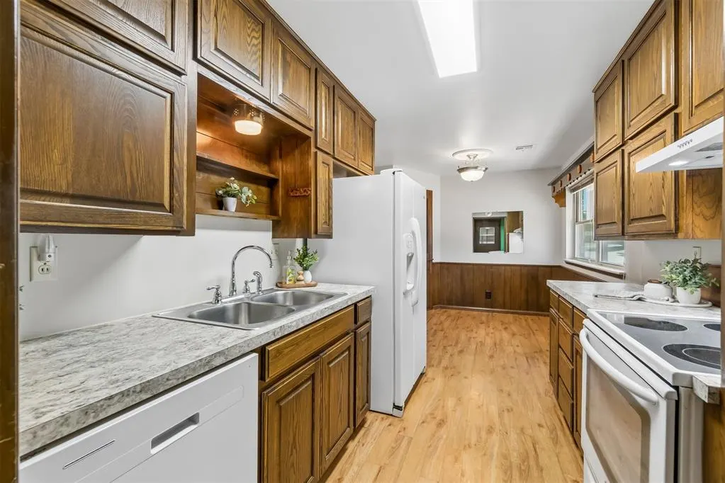 Photo 15 — 124 Ruskin Place, Chickasha, OK 73018