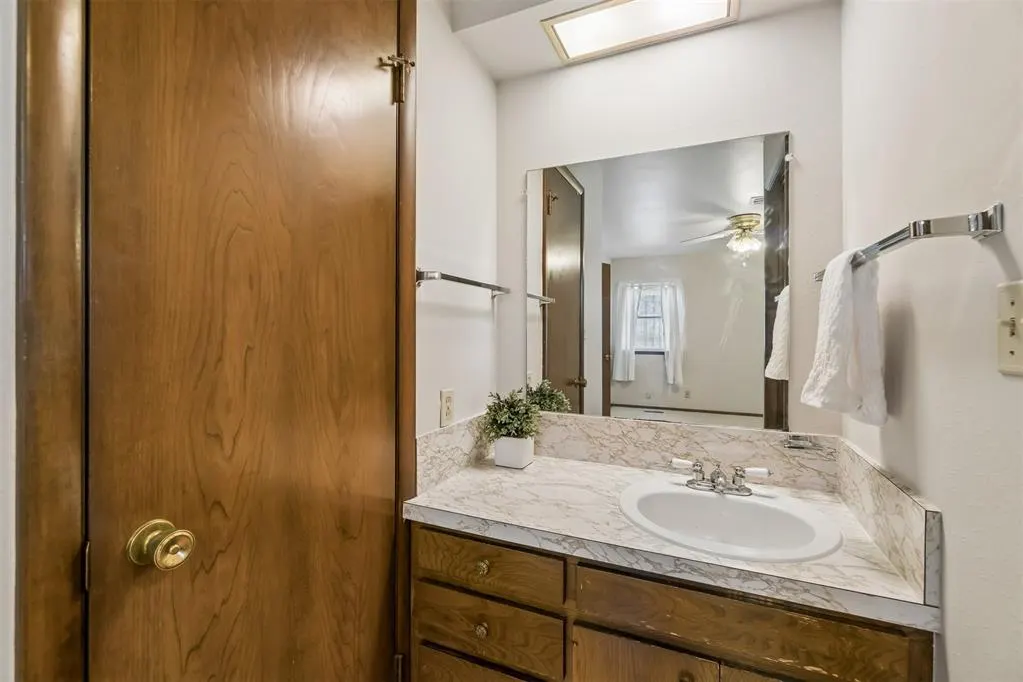 Photo 36 — 124 Ruskin Place, Chickasha, OK 73018