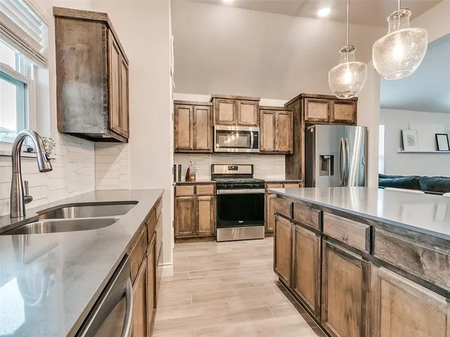 Photo 6 — 16016 Quiet Storm Drive, Oklahoma City, OK 73170