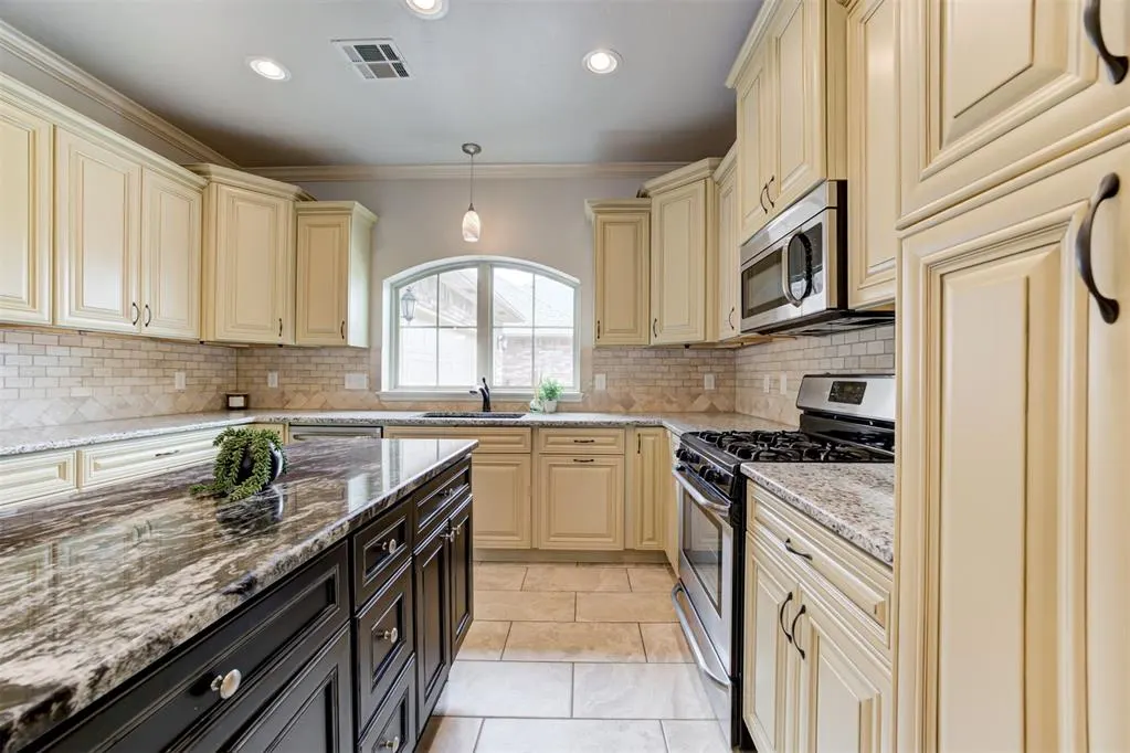 Photo 9 — 5503 NW 128th Street, Oklahoma City, OK 73142