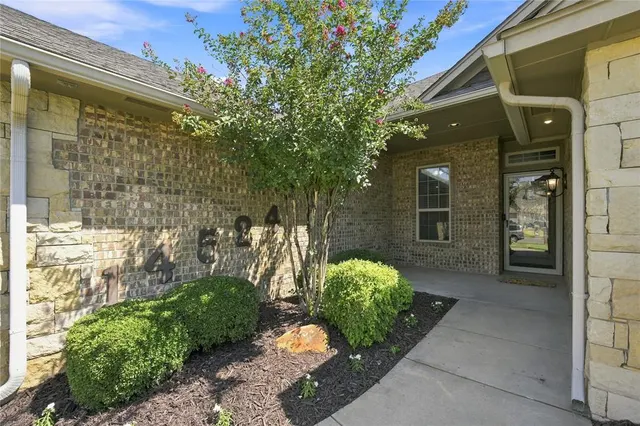 Photo 4 — 14524 Briarcliff Drive, Oklahoma City, OK 73170