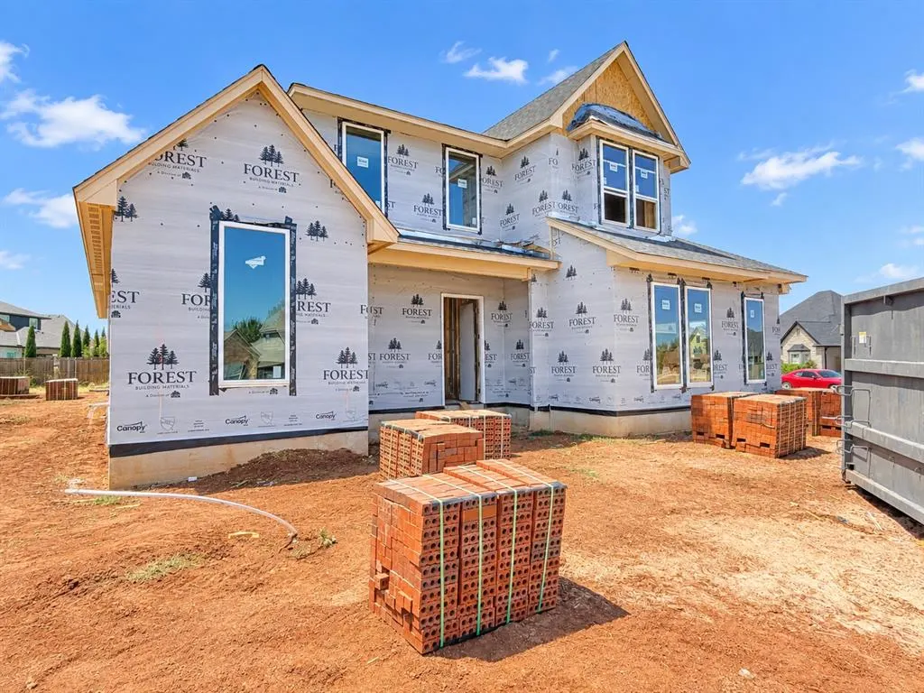 Photo 2 — 15421 Brook Hill Drive, Edmond, OK 73013
