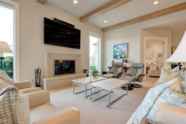Photo 8 — 1121 Cumberland Court, Nichols Hills, OK 73116