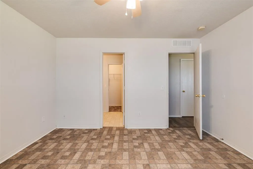 Photo 20 — 10349 Aberdeen Drive, Yukon, OK 73099