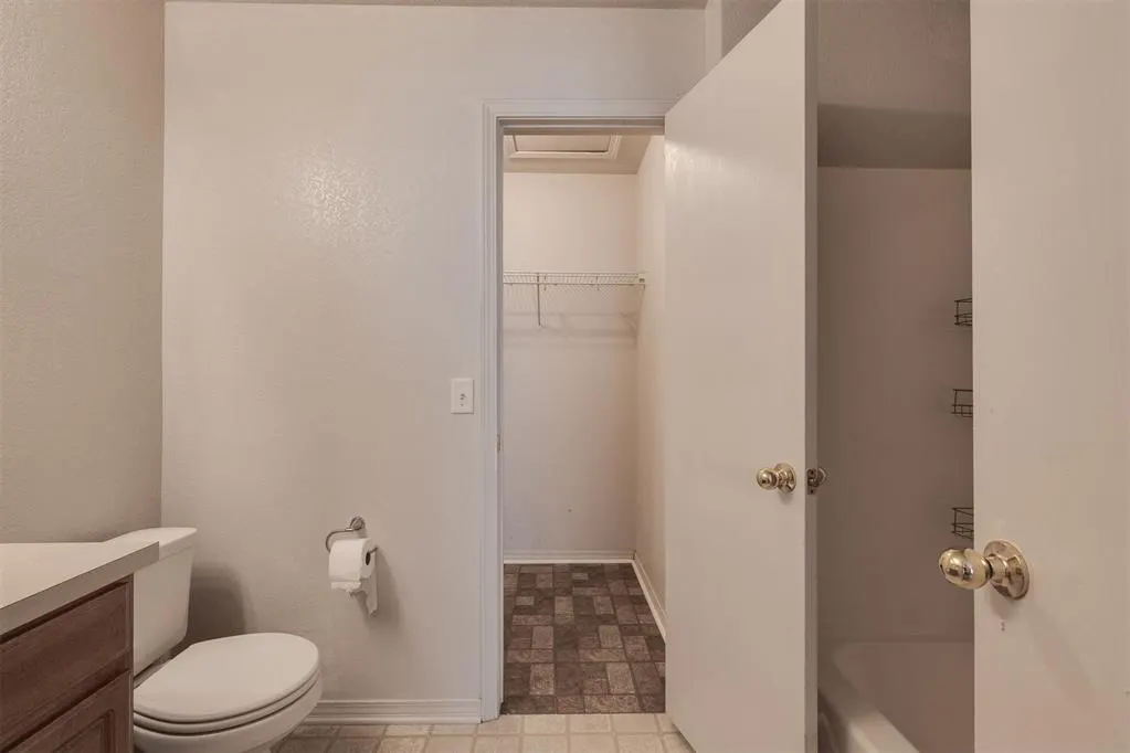 Photo 22 — 10349 Aberdeen Drive, Yukon, OK 73099