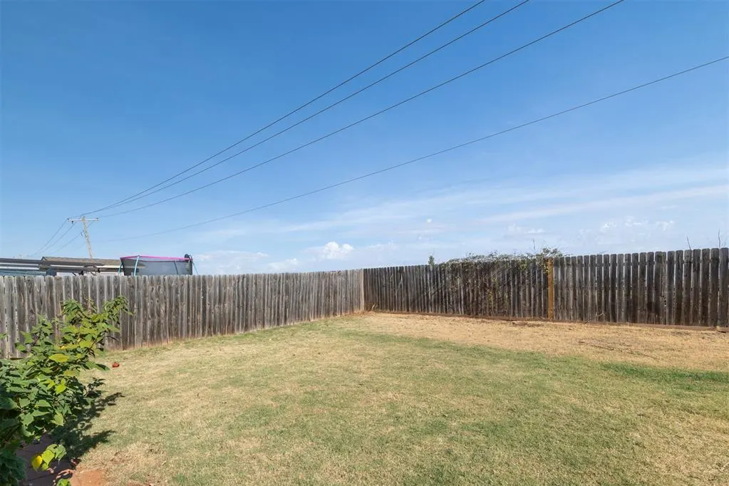 Photo 39 — 10349 Aberdeen Drive, Yukon, OK 73099