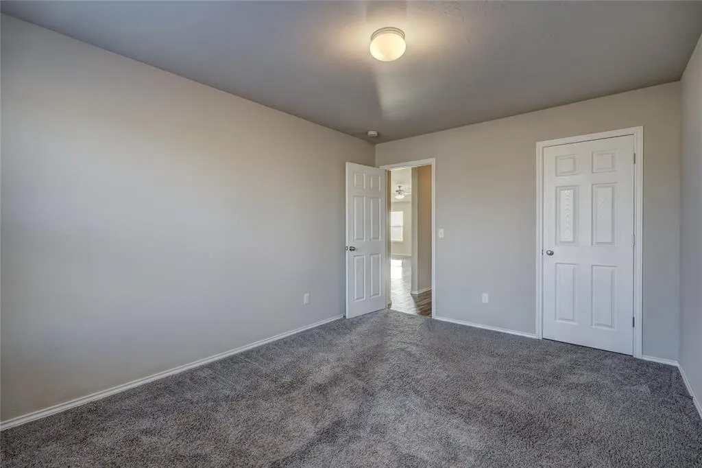 Photo 6 — 10620 SW 23rd Terrace, Yukon, OK 73099