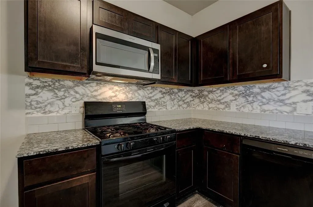Photo 19 — 10620 SW 23rd Terrace, Yukon, OK 73099