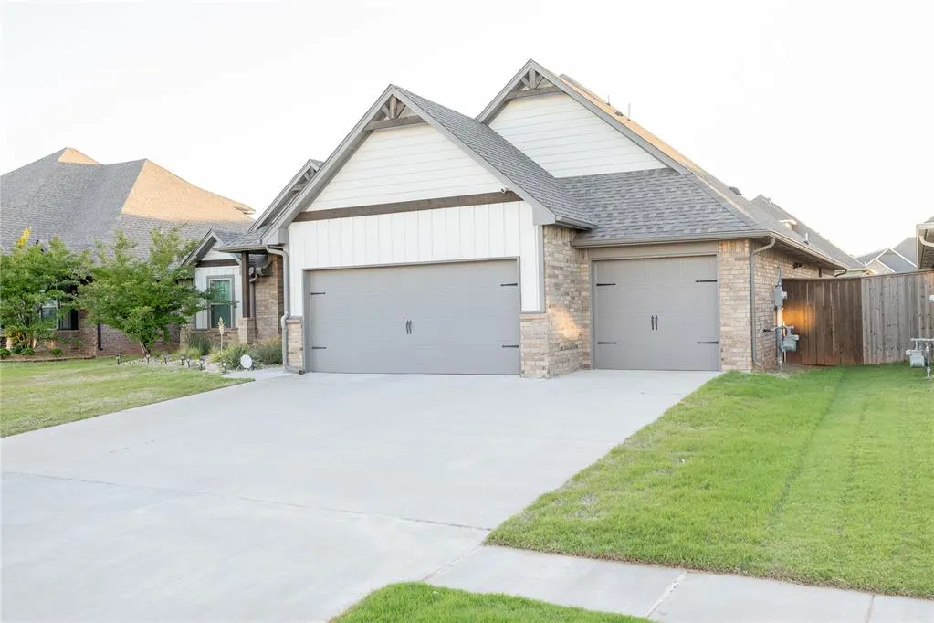 Photo 9 — 801 Bison Crossing Drive, Yukon, OK 73099