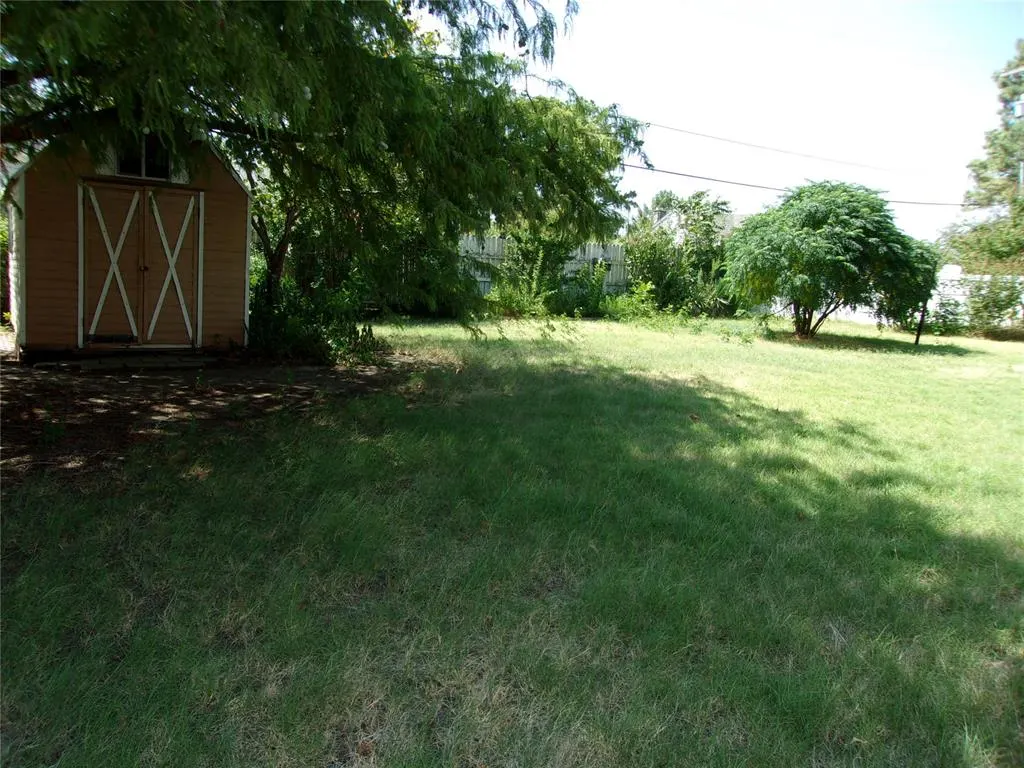 Photo 14 — 1820 N Phil Avenue, Shawnee, OK 74804