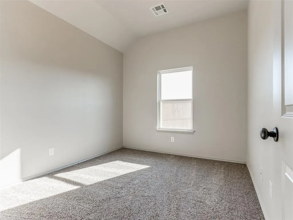 Photo 33 — 11700 SW 15th Terrace, Yukon, OK 73099
