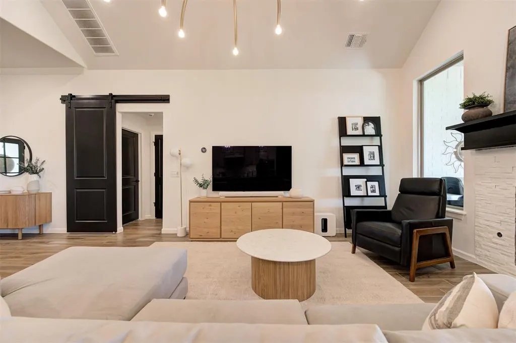 Photo 10 — 2900 Heather Haven, Moore, OK 73160