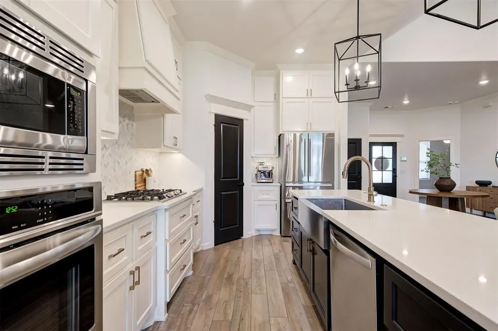 Photo 15 — 2900 Heather Haven, Moore, OK 73160