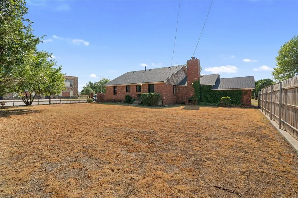 Photo 34 — 1102 N Noble Avenue, Watonga, OK 73772