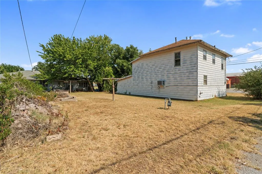Photo 37 — 1102 N Noble Avenue, Watonga, OK 73772