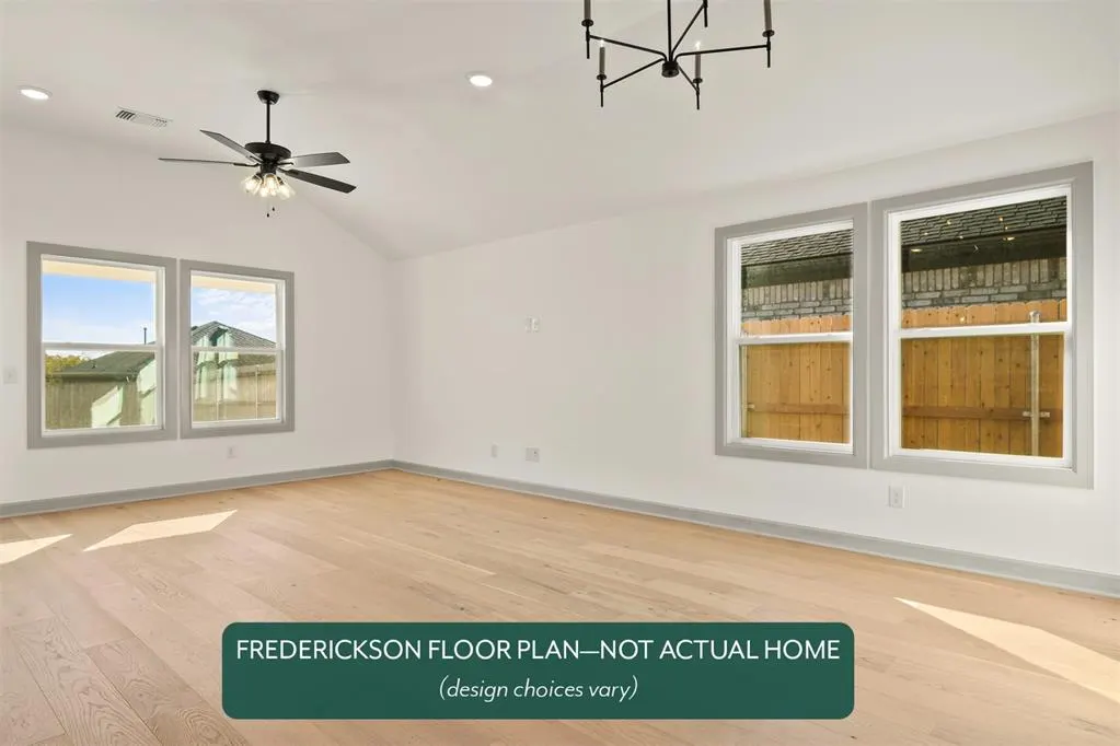 Photo 4 — 281 Woodrock Street, Harrah, OK 73045