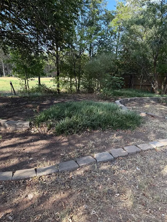 Photo 6 — 1231 Douglas Circle, Noble, OK 73068