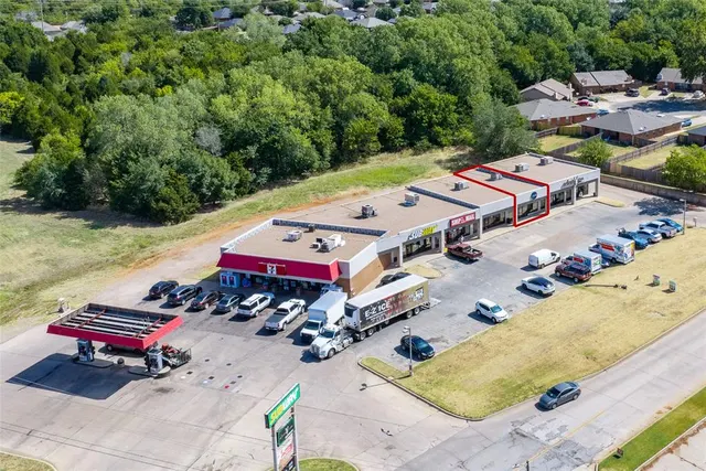 Photo 2 — 903 N Main Street, Noble, OK 73068