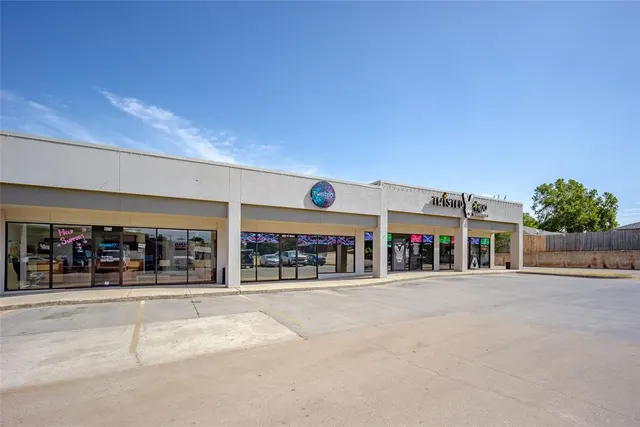 Photo 5 — 903 N Main Street, Noble, OK 73068