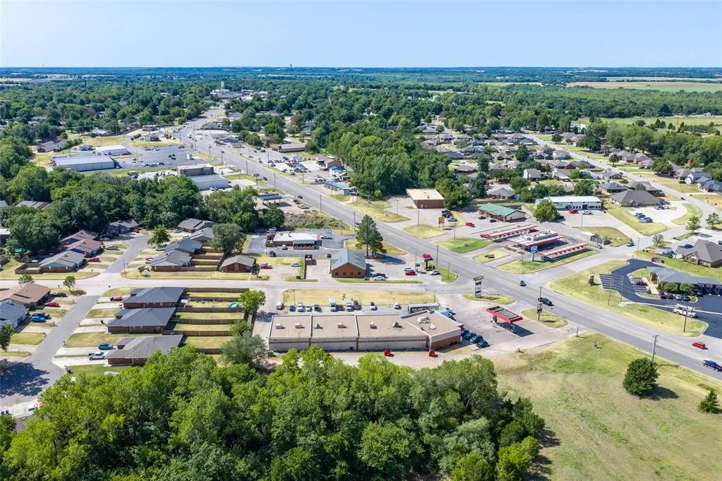 Photo 27 — 903 N Main Street, Noble, OK 73068