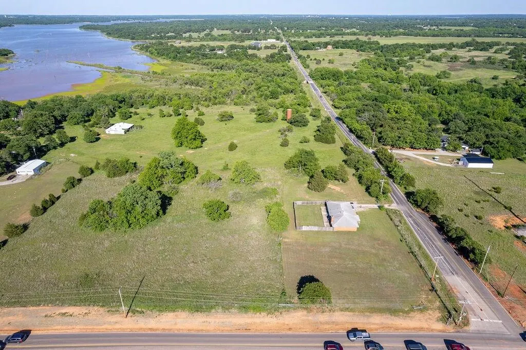 Photo 3 — 21001 SE 74th Street, Newalla, OK 74857