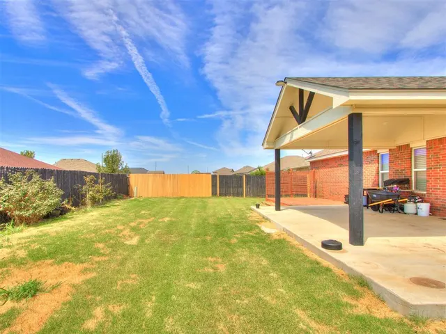 Photo 7 — 8416 SW 49th Circle, Oklahoma City, OK 73179