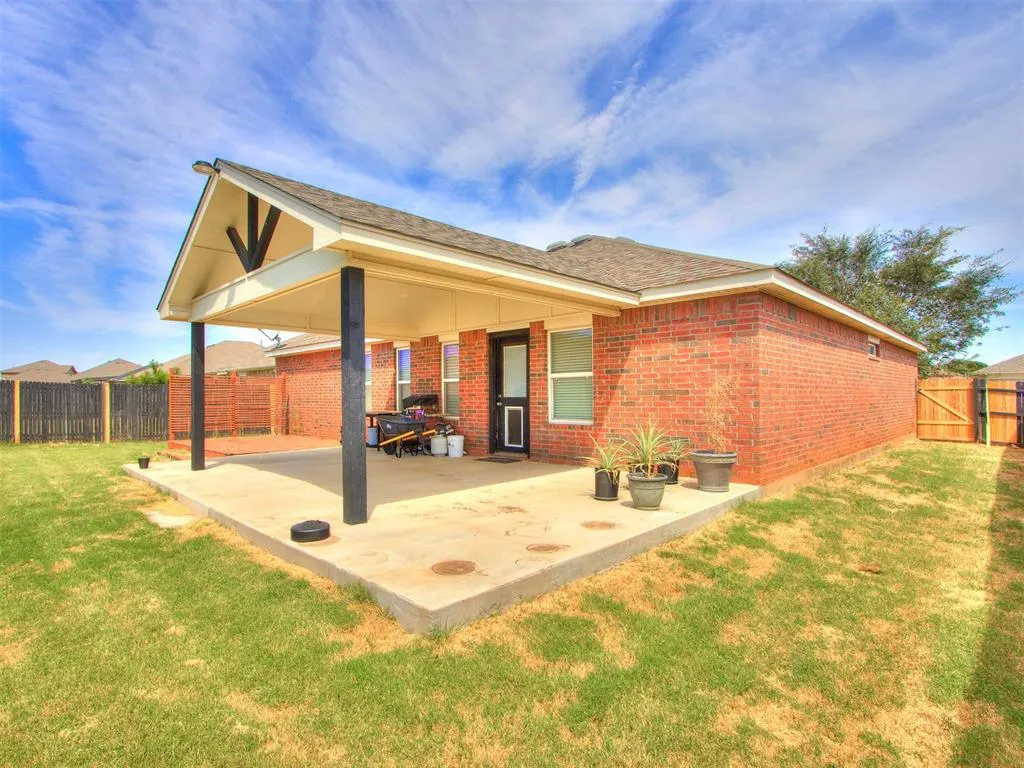 Photo 8 — 8416 SW 49th Circle, Oklahoma City, OK 73179