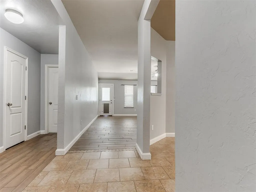 Photo 3 — 8416 SW 49th Circle, Oklahoma City, OK 73179