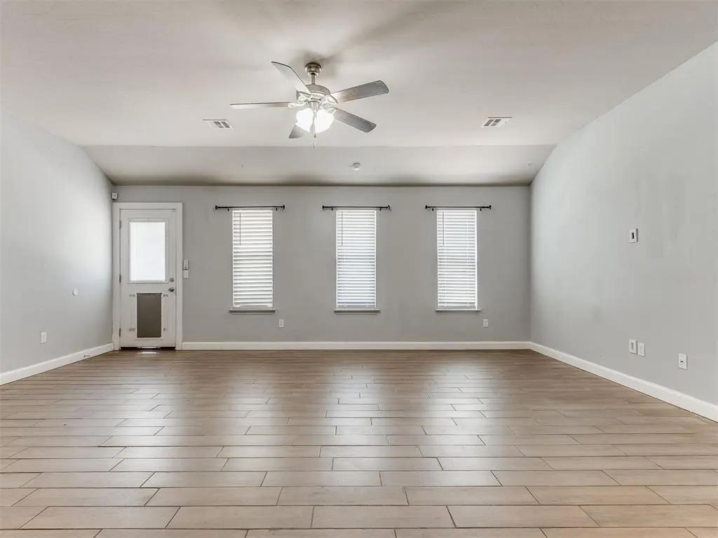 Photo 4 — 8416 SW 49th Circle, Oklahoma City, OK 73179