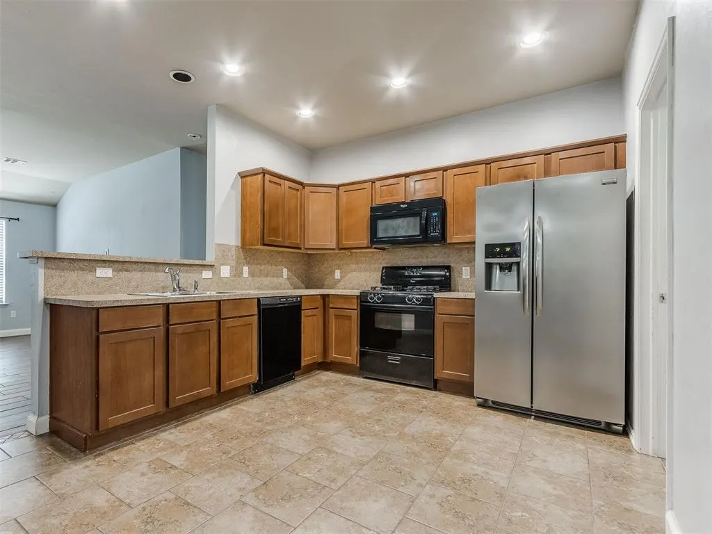 Photo 24 — 8416 SW 49th Circle, Oklahoma City, OK 73179