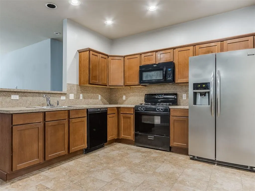 Photo 25 — 8416 SW 49th Circle, Oklahoma City, OK 73179