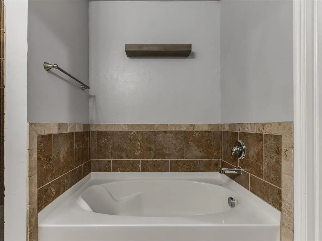 Photo 39 — 8416 SW 49th Circle, Oklahoma City, OK 73179