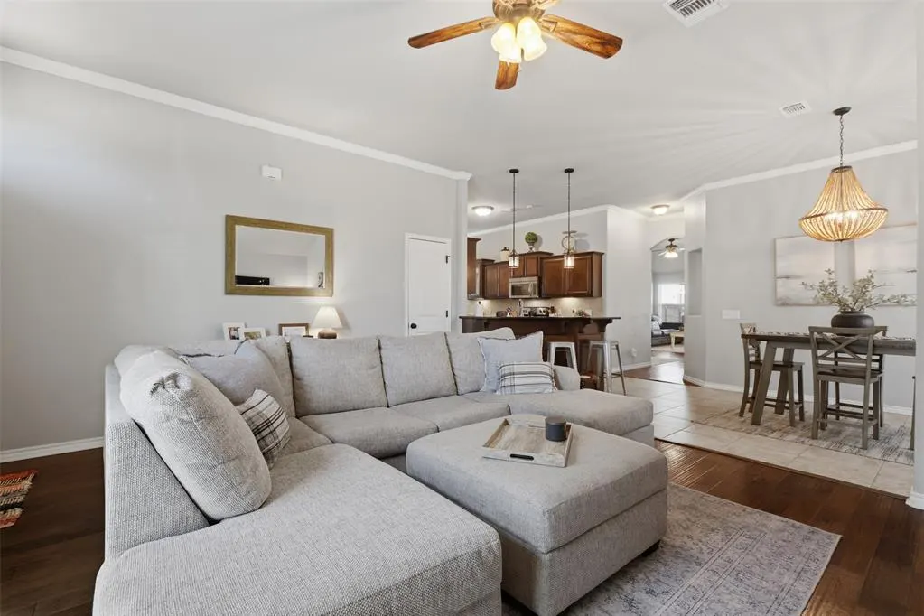 Photo 6 — 609 SW 6th Street, Oklahoma City, OK 73160