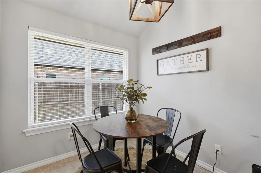 Photo 12 — 609 SW 6th Street, Oklahoma City, OK 73160