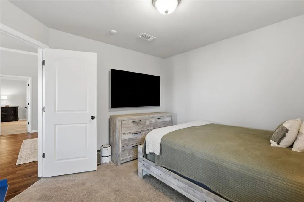 Photo 27 — 609 SW 6th Street, Oklahoma City, OK 73160