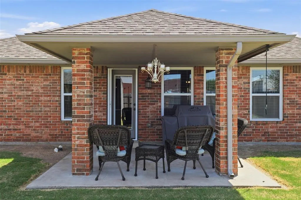 Photo 33 — 609 SW 6th Street, Oklahoma City, OK 73160