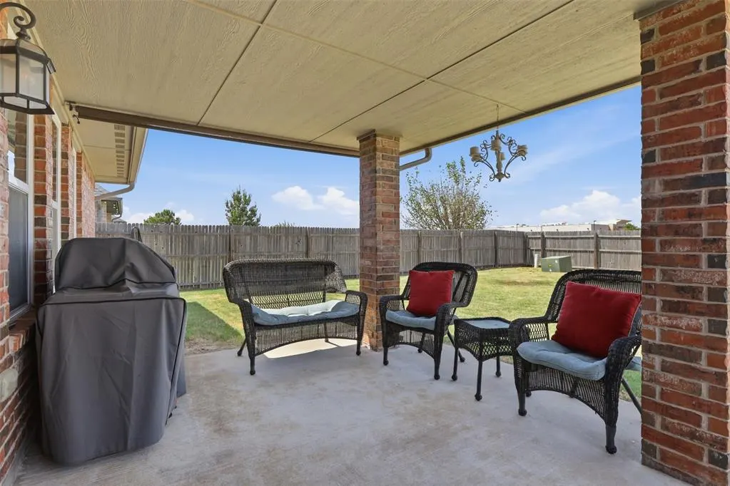 Photo 34 — 609 SW 6th Street, Oklahoma City, OK 73160
